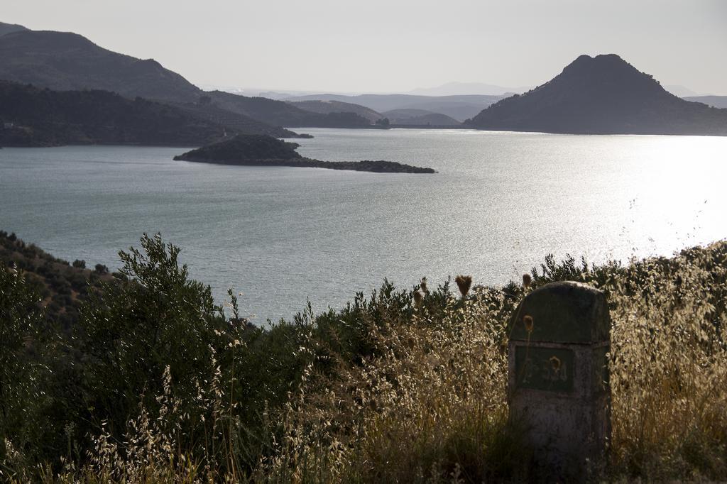 Centro De Ocio Alua Casa Rural Iznajar Lago De Andalucia מראה חיצוני תמונה